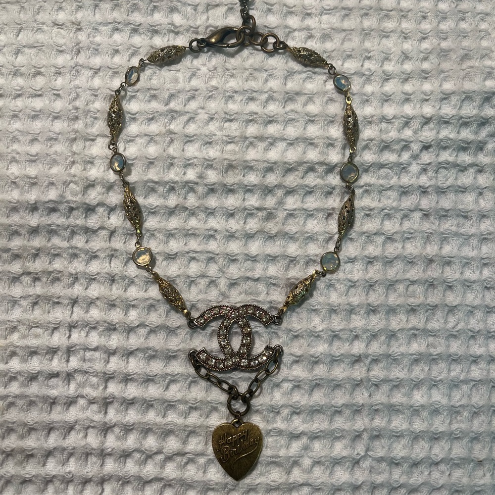 Vintage Chanel necklace🎂🎂🎂🎉🎉🎉 - Picture 2 of 6
